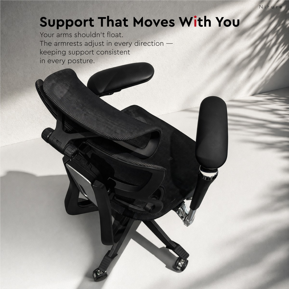 Multi-directional armrests on the SINC ergonomic chair