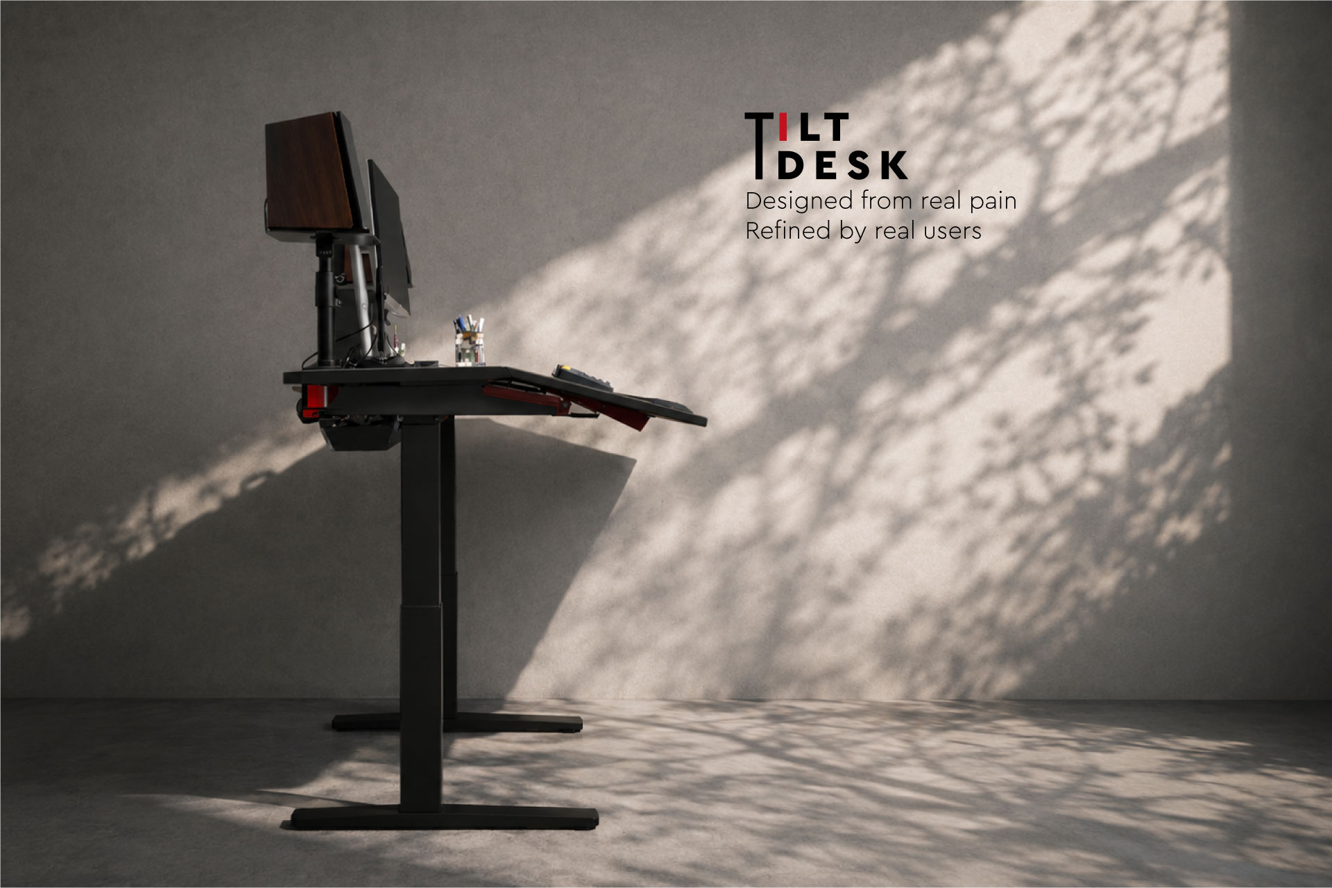 Niture TILT standing desk with 0°–15° adjustable work surface in Malaysia